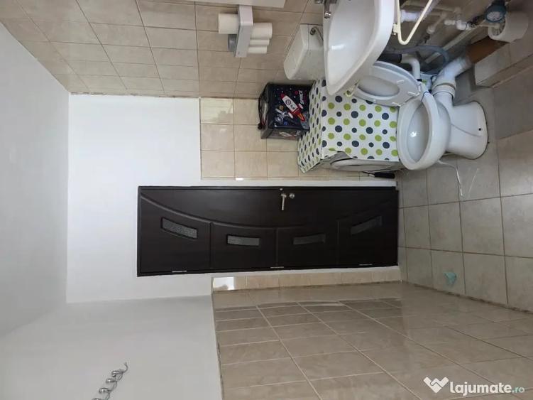 Garsonieră decomandată în Central