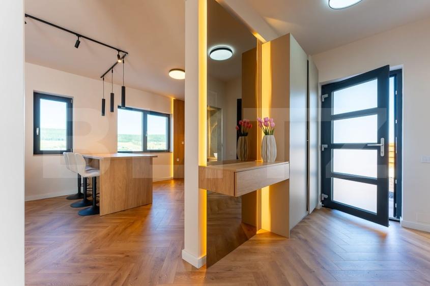 Duplex cu 4 camere cu Canalizare în Chinteni