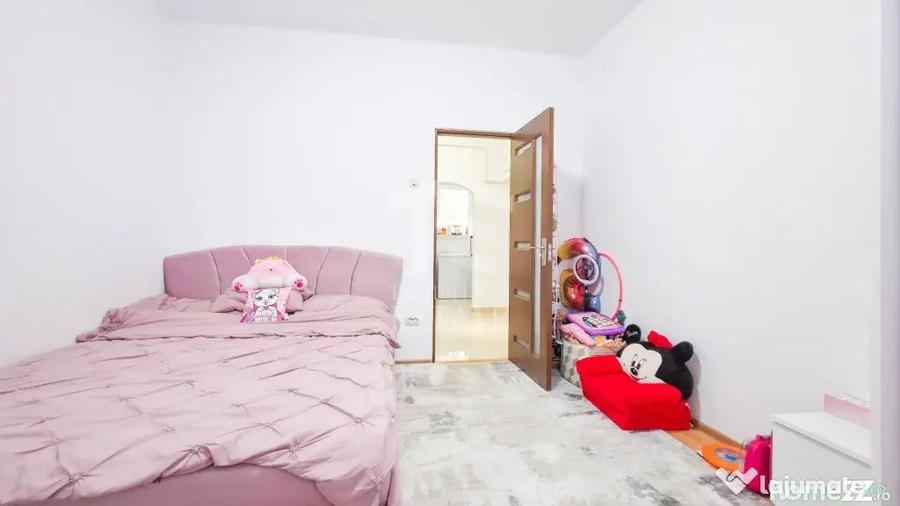 Apartament cu 3 camere decomandat în Ferentari