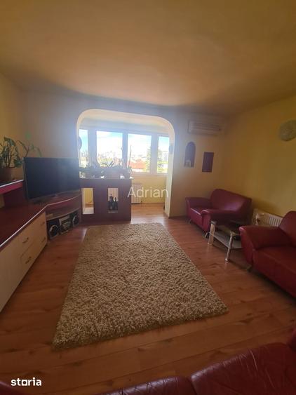 Inchiriez apartament cu 3 camere, in zona Cantemir