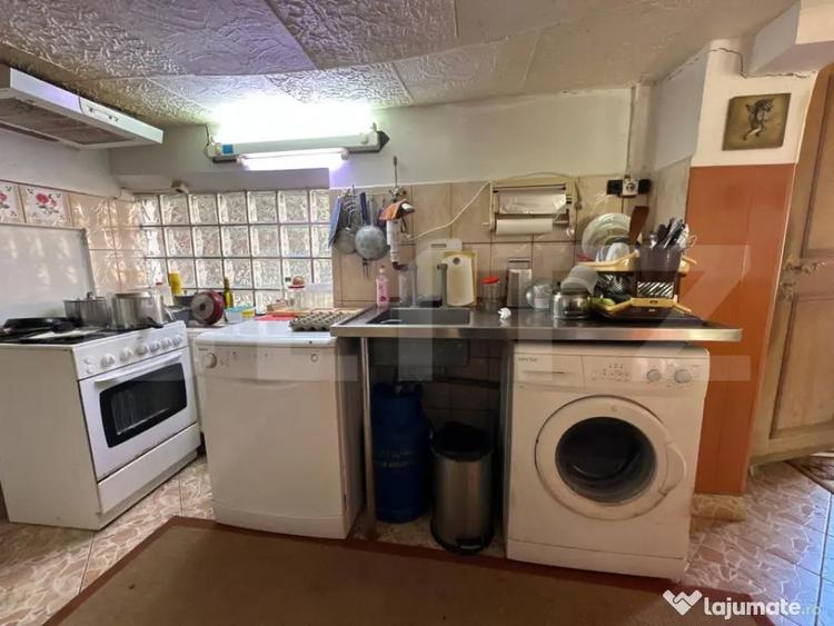 Casa saseasca de vanzare, curte, gradina, teren 3000 mp - Ji - 5