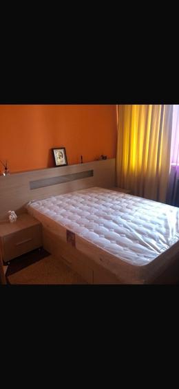 Apartament cu 3 camere semidecomandat în Grivița