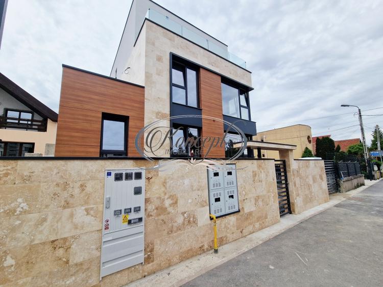 Apartament cu 4 camere semidecomandat în Andrei Mureșanu
