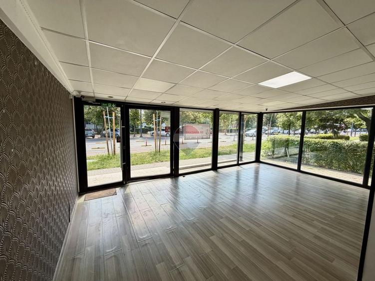 Spațiu comercial, de 61 mp, în Central