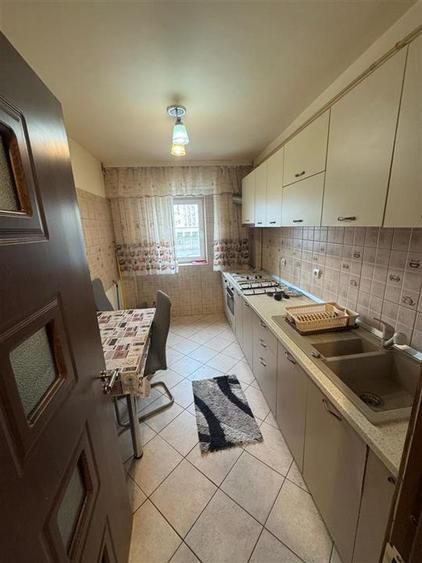 Apartament cu 3 camere decomandat în Ultracentral