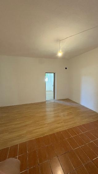 Casă individuală cu 2 camere cu Teren 87 Mp în Central