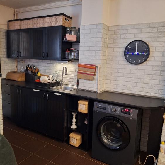 Vand apartament 2 camere sector 5 - 6