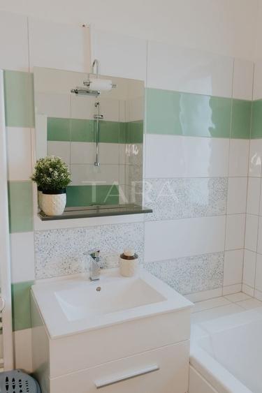 Apartament cu 3 camere semidecomandat, mobilat în Europa