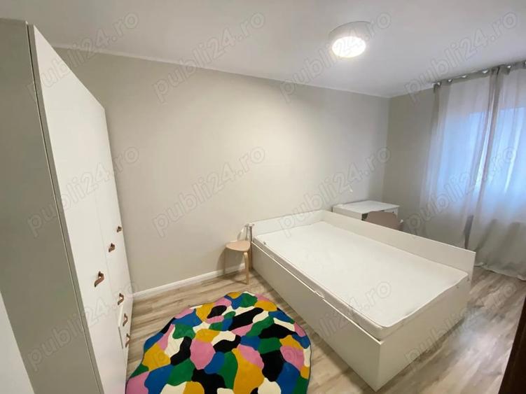 Apartament cu 3 camere decomandat în Intim