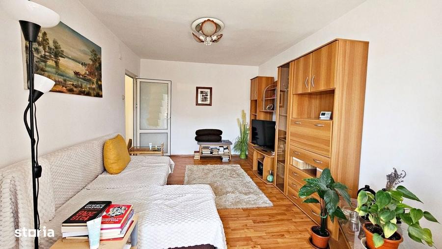 Apartament cu 3 camere decomandat în Central