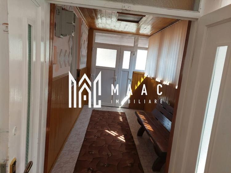 Casă individuală cu 3 camere cu Canalizare în Est