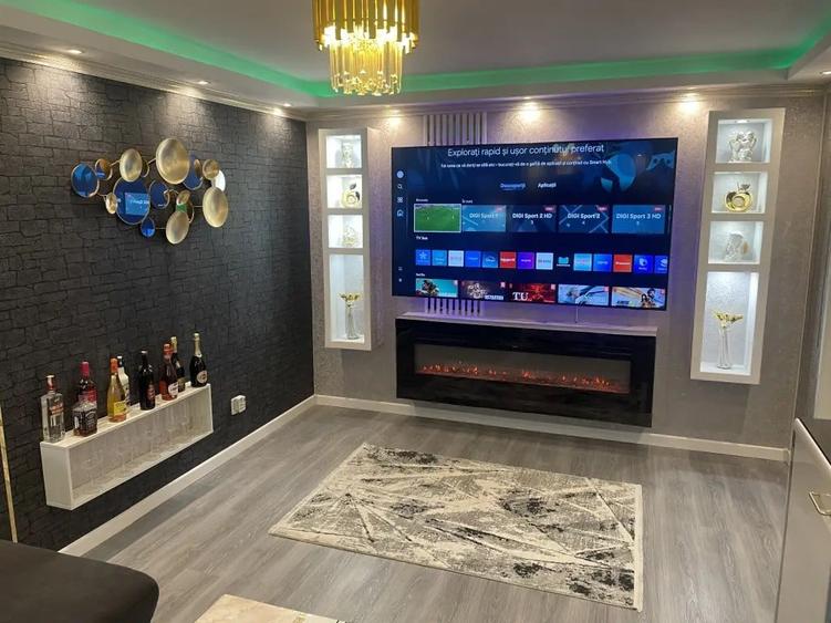 Apartament cu 3 camere decomandat în Central