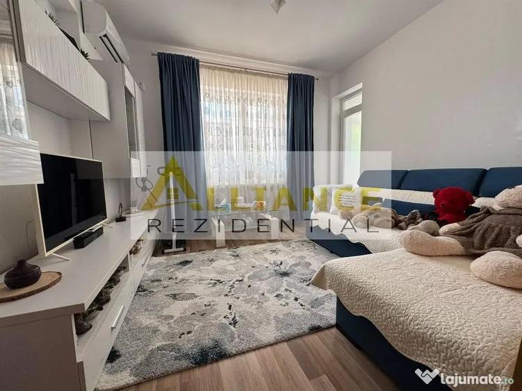 Apartament cu 2 camere decomandat în Titan