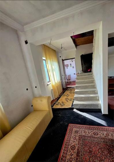 Casă cu 1 camere cu Teren 600 Mp în Central