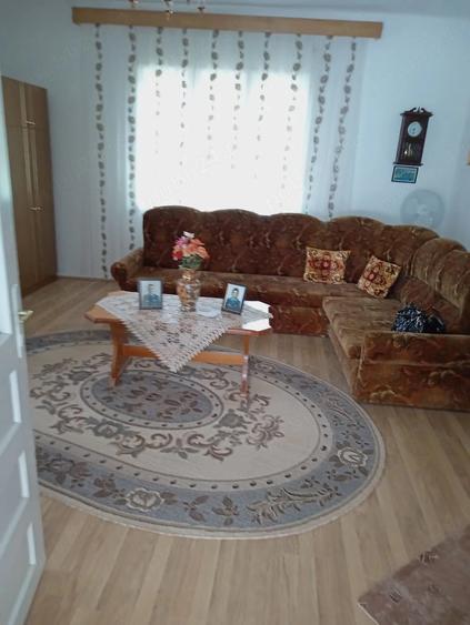 Casă cu 3 camere cu Teren 9797 Mp în Monoroștia