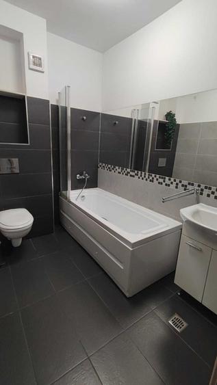 Apartament cu 3 camere decomandat în 1 Decembrie 1918