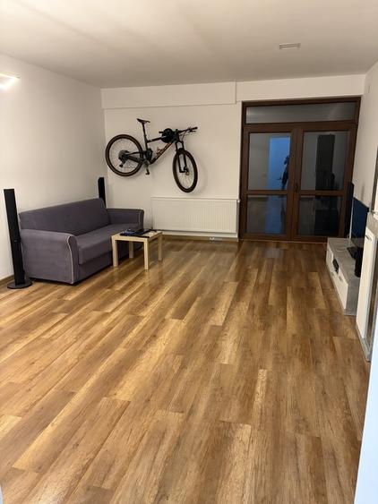 Apartament cu 2 camere semidecomandat, mobilat în Militari