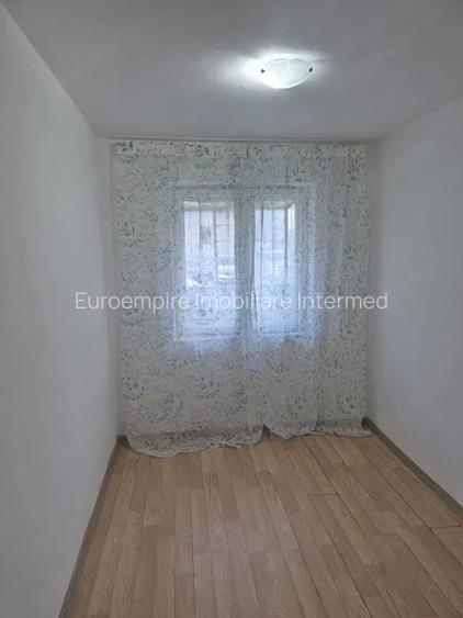 Garsoniera de vanzare zona CET