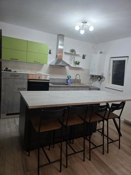 Apartament cu 3 camere în Crinț