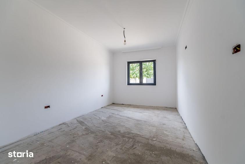 Casă cu 4 camere cu Teren 511 Mp în Grădiște