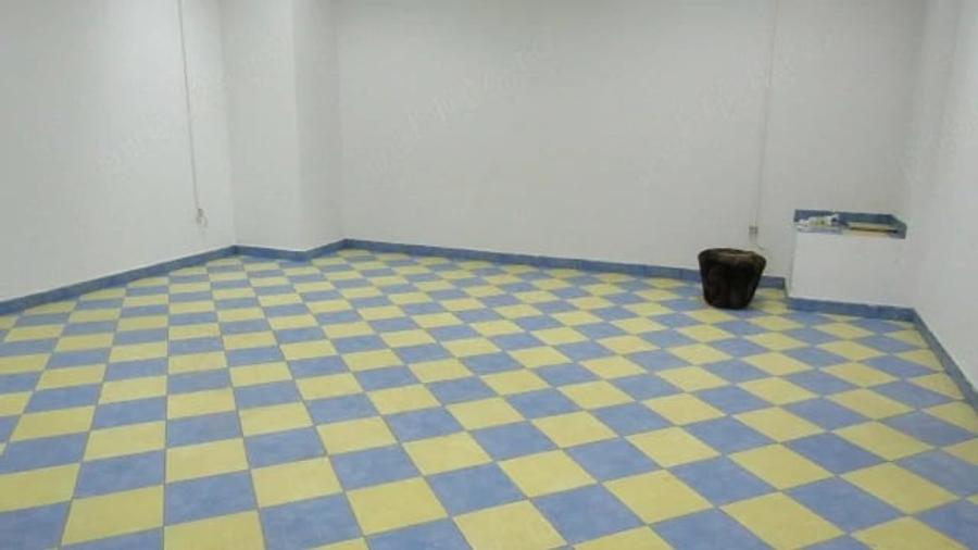 Spațiu comercial, de 310 mp, în Central