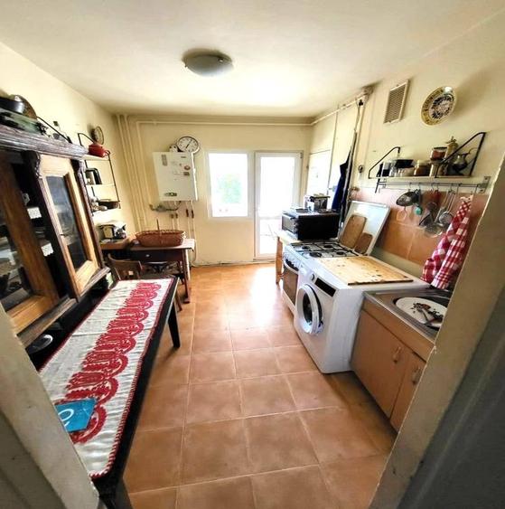 Apartament cu 2 camere decomandat în Plopilor
