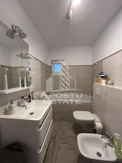 Casă cu 4 camere cu Teren 740 Mp în Moșnița Veche