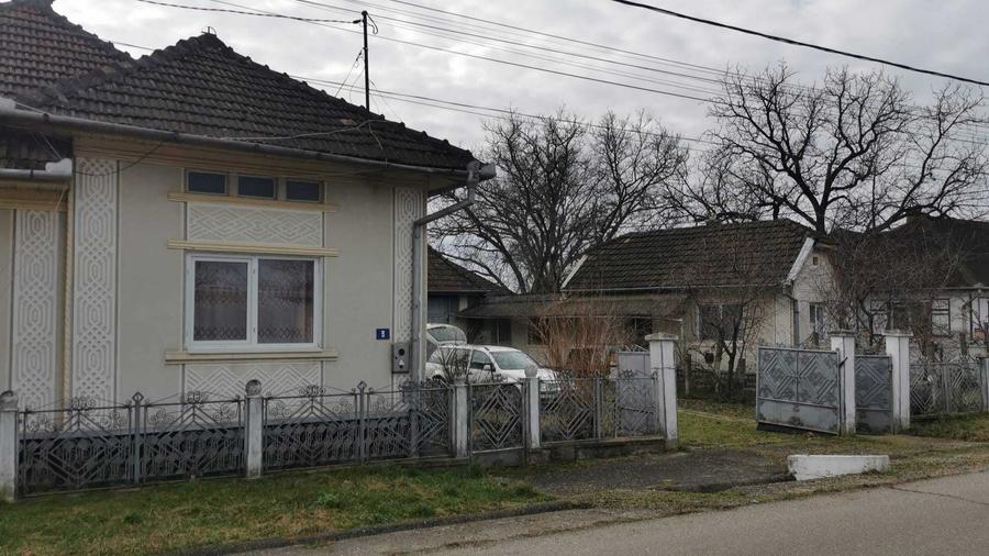 Casă cu 3 camere în Central