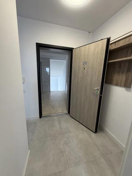 Apartament cu 2 camere semidecomandat, mobilat în Colentina