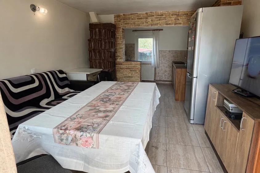 Casă individuală cu 5 camere cu Teren 3568 Mp în Budieni