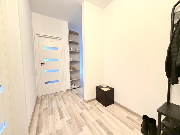 Apartament cu 2 camere decomandat, mobilat în Torontalului