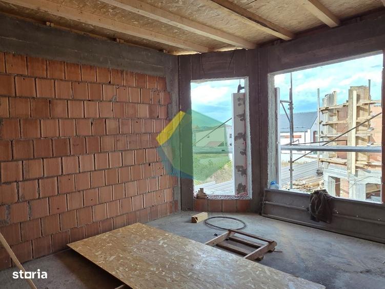 Casă cu 3 camere în Odăile