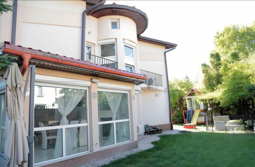 Casă cu 5 camere cu Canalizare în Iancu Nicolae