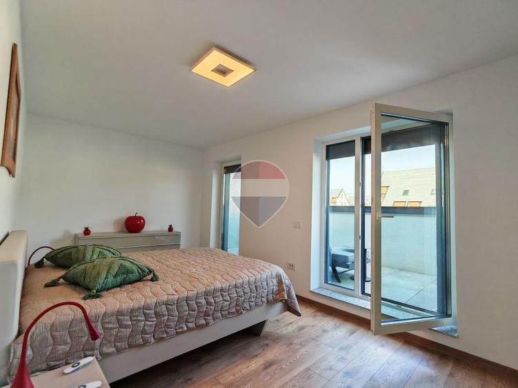 Apartament cu 2 camere decomandat, mobilat în Central