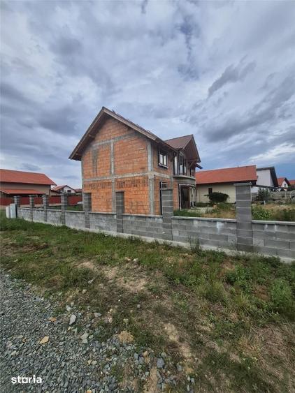 CASA INDIVIDUALA LA ROSU - ZONA EXCELENTA URSENI - ASFALT - TOATE UTIL - 1