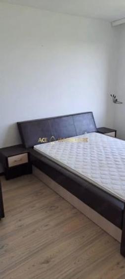 Apartament cu 3 camere decomandat, mobilat în Sălăjan