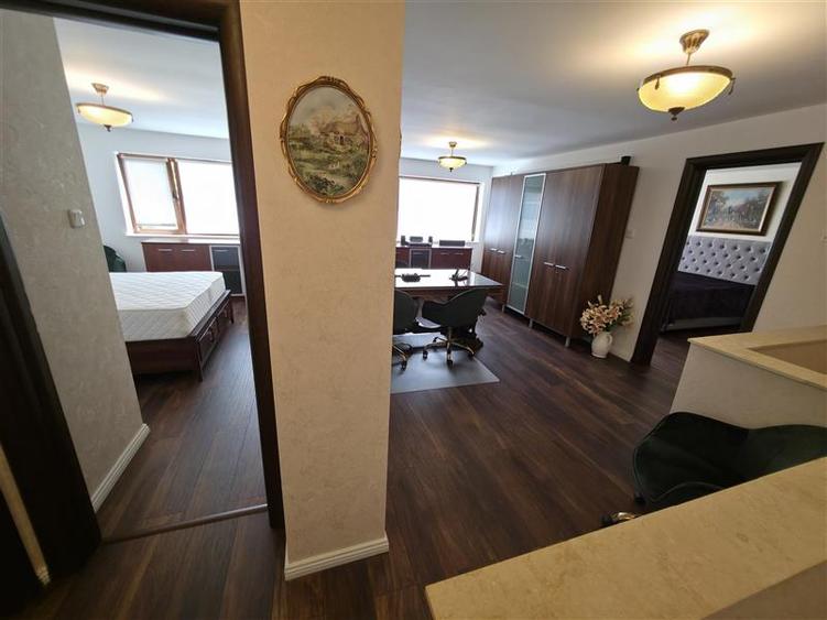 Duplex cu 4 camere cu Canalizare în 1 Decembrie