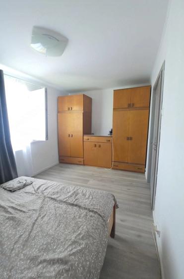 Apartament cu 2 camere semidecomandat în Splai Bahlui