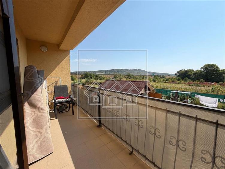 Ap modern, cu 3 camere, balcon - Zona Lazaret - 13