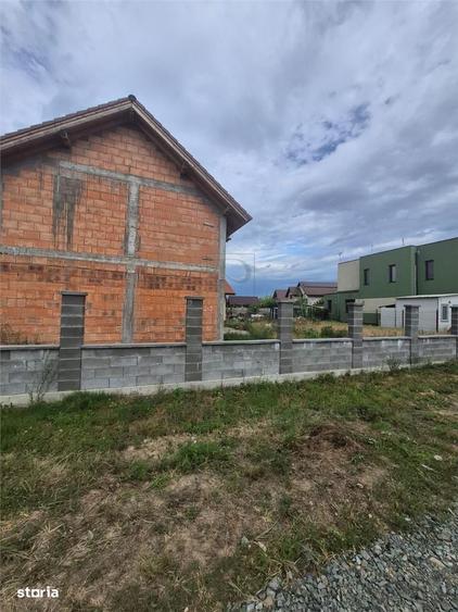 Casă cu 4 camere în Urseni