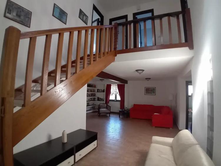 Casă individuală cu 5 camere cu Canalizare în Mogoșoaia