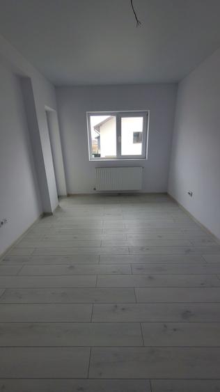 Casă individuală cu 4 camere cu Canalizare în Haliu