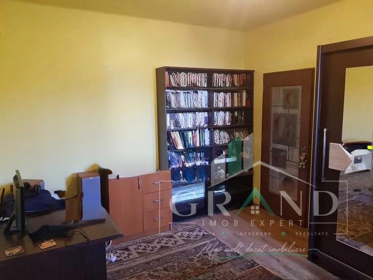 Apartament cu 2 camere semidecomandat, mobilat în Central