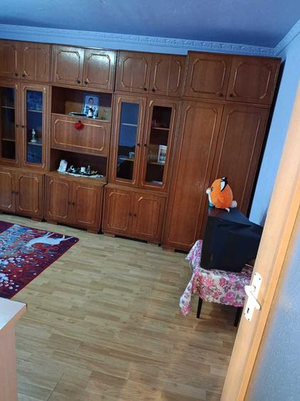 De inchiriat Apartament doua camere - 4