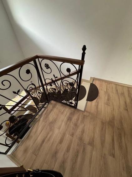 Casă cu Teren 315 Mp în Central