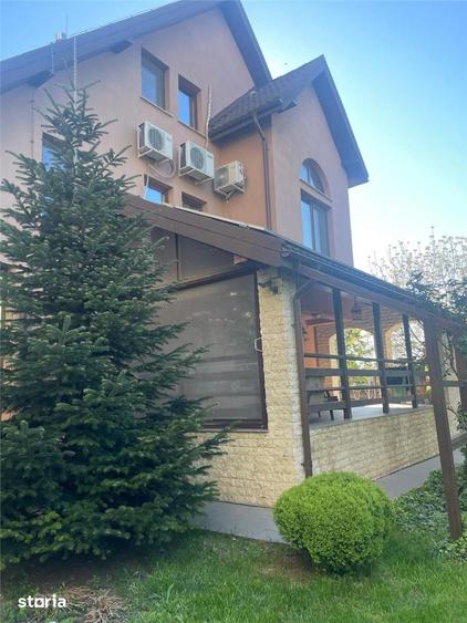 Casă cu 6 camere cu Teren 1000 Mp în Copou