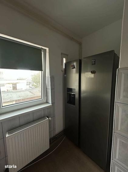 Apartament cu 4 camere în Republicii