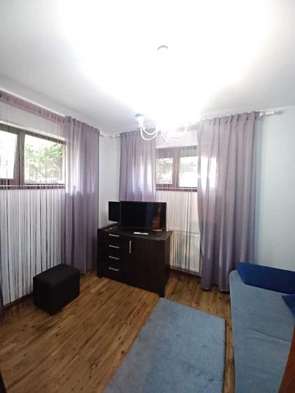 Apartament cu 2 camere semidecomandat în Olteniței