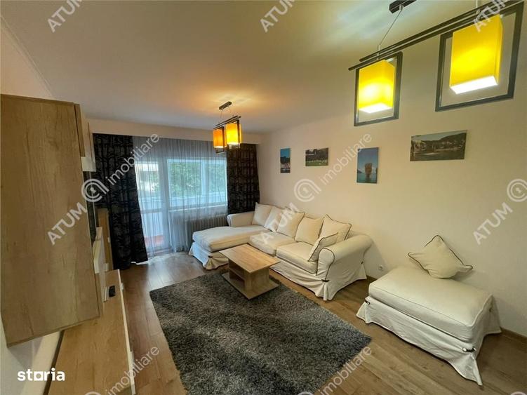 Apartament cu 3 camere decomandat în Central