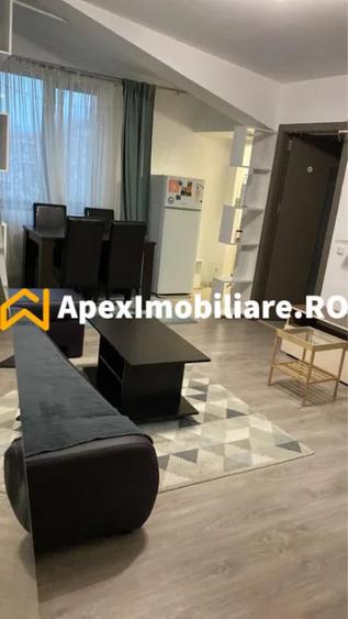 Apartament cu 3 camere semidecomandat în 1 Mai